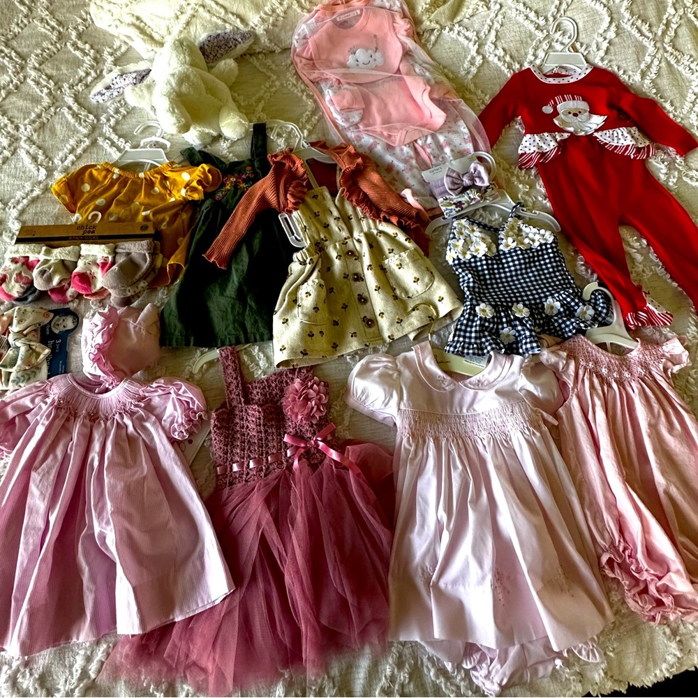 Baby girl’s clothes age 0-9 months